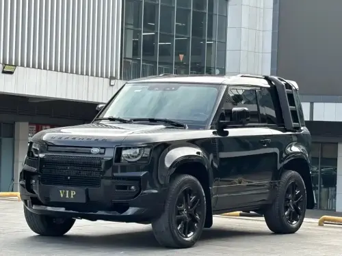 Land Rover Defender, 2022