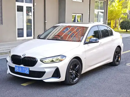 BMW 1-Series, 2021