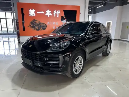 Porsche Macan, 2021