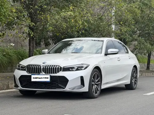 BMW 3-Series, 2023