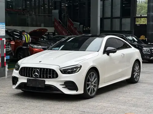 Mercedes-Benz E-Class, 2022