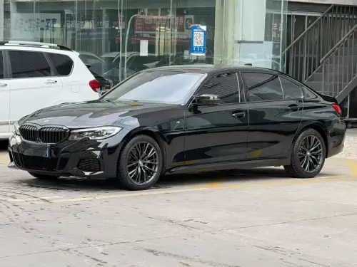 BMW 3-Series, 2020
