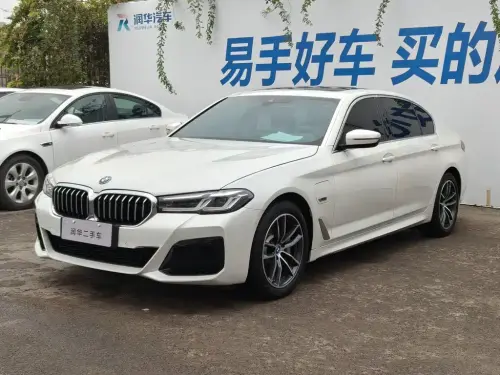 BMW 5-Series, 2023