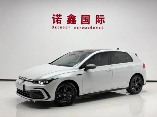 Volkswagen Golf, 2022