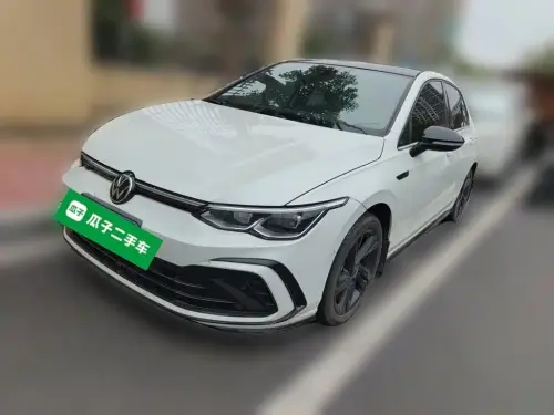 Volkswagen Golf, 2023