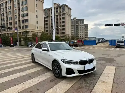 BMW 3-Series, 2021