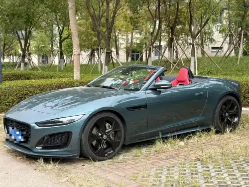 Jaguar F-TYPE, 2024