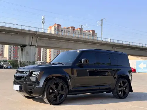 Land Rover Defender, 2026