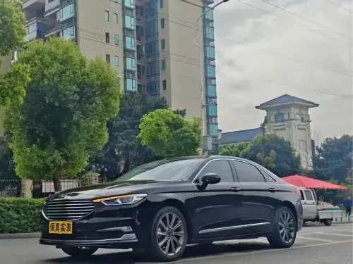 Ford Taurus, 2020