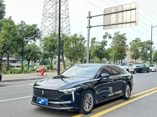 Bestune B70, 2025