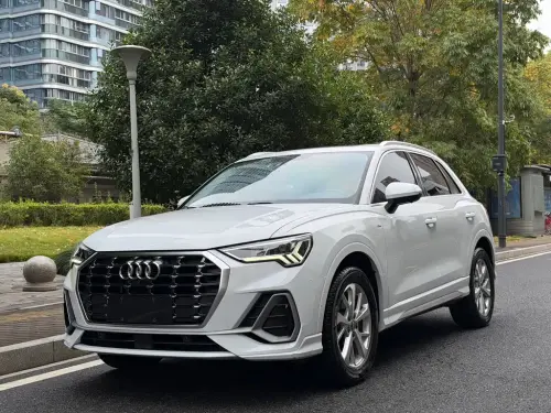 Audi Q3, 2020