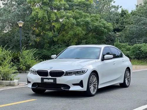 BMW 3-Series, 2021