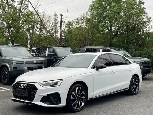 Audi A4, 2023