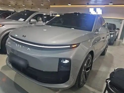 Li Auto L6, 2025