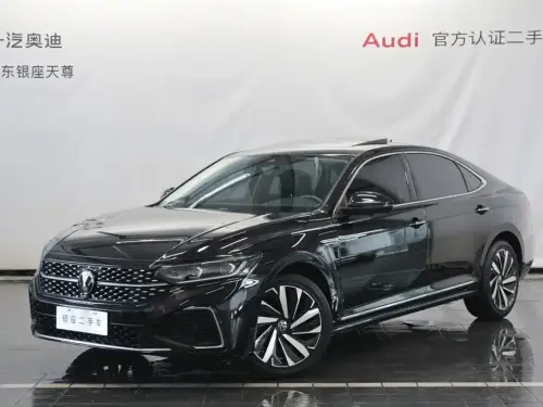 Volkswagen Passat, 2022