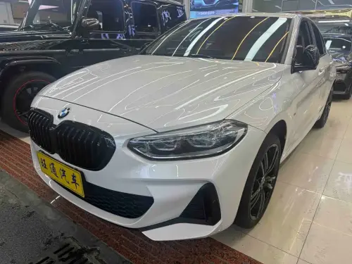 BMW 1-Series, 2022