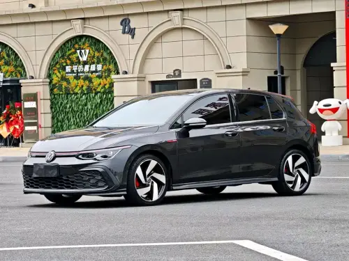 Volkswagen Golf GTI, 2023