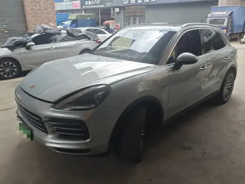 Porsche Cayenne, 2021