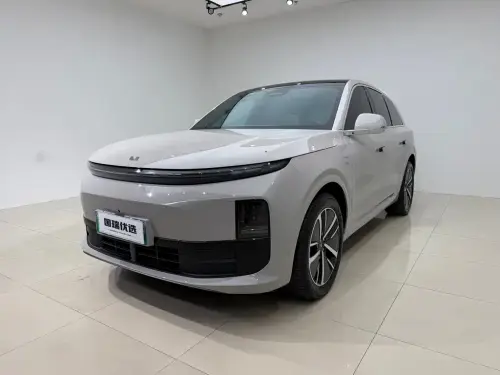 Li Auto L6, 2025