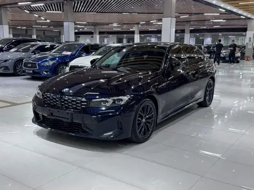 BMW 3-Series, 2023