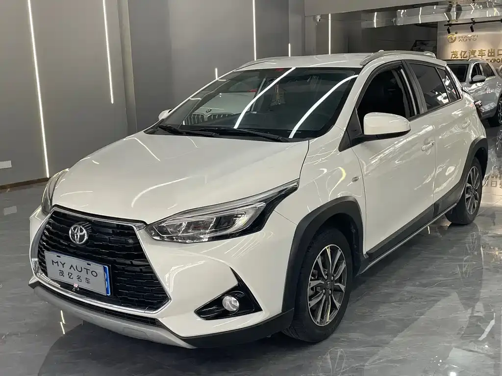 Toyota Yaris L, 2022