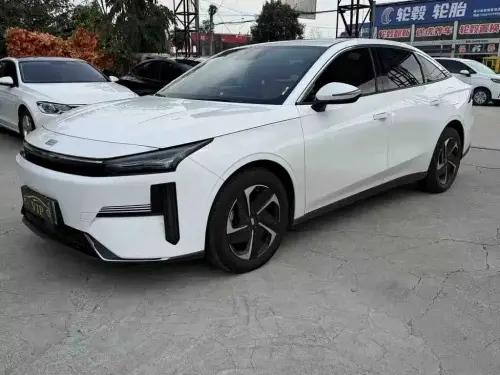 Geely Galaxy L6, 2024
