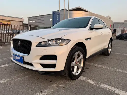 Jaguar F-PACE, 2021