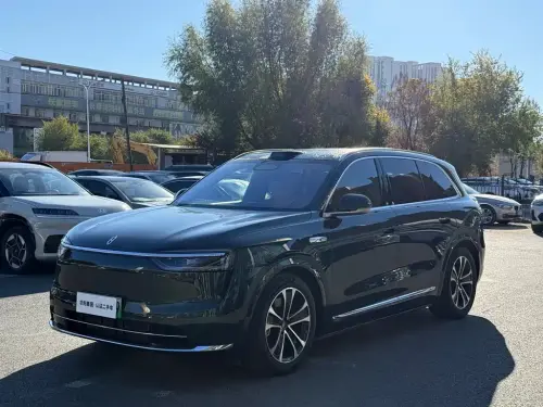 AITO M7, 2025
