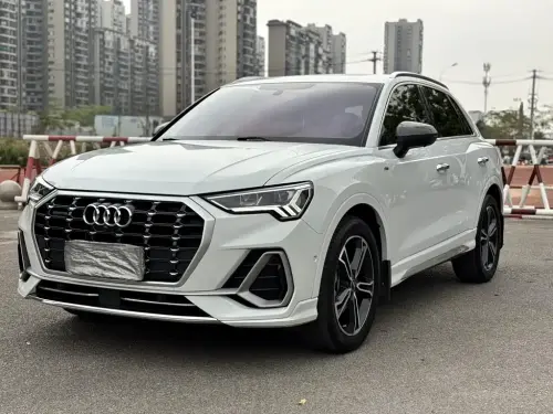 Audi Q3, 2022
