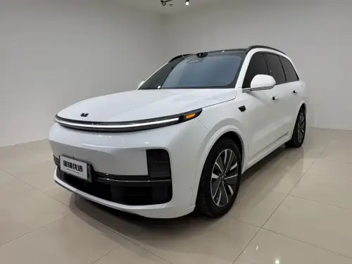 Li Auto L8, 2025