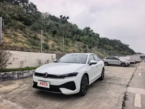 Volkswagen Sagitar, 2025