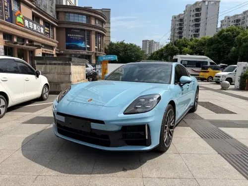 Porsche Panamera, 2025