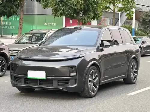Li Auto L8, 2022