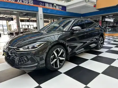 Volkswagen Lamando, 2023