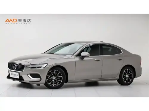 Volvo S60, 2022