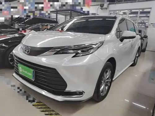 Toyota Sienna, 2024