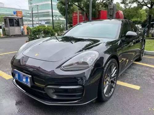 Porsche Panamera, 2022