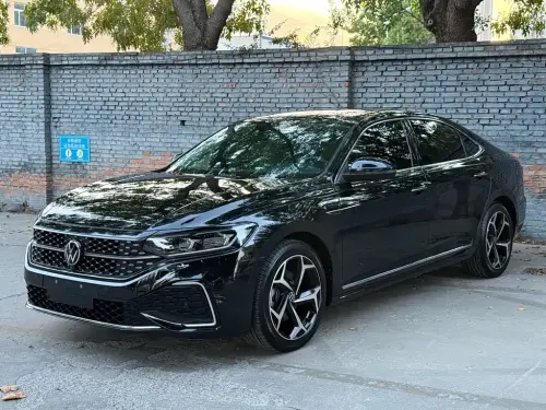 Volkswagen Passat, 2023