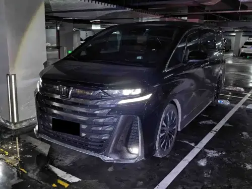 Toyota Vellfire, 2024