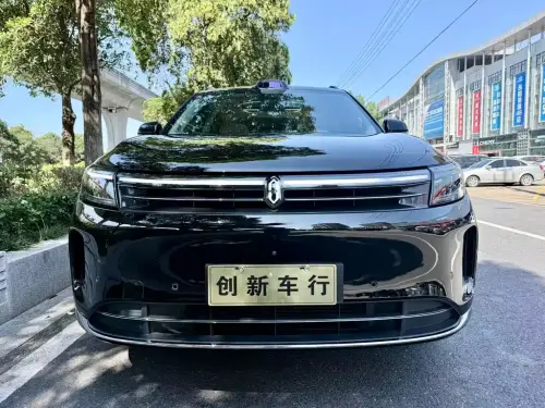 AITO M7, 2025