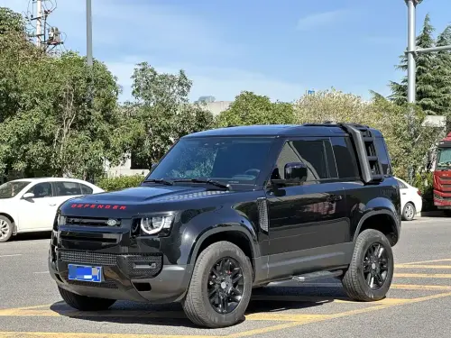 Land Rover Defender, 2024