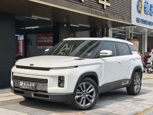Geely ICON, 2022