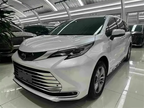 Toyota Sienna, 2025