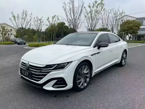 Volkswagen CC, 2023