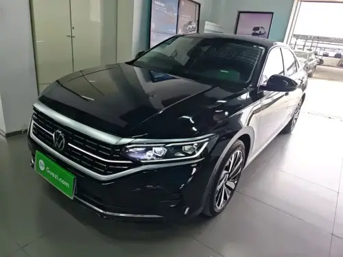 Volkswagen Passat, 2023