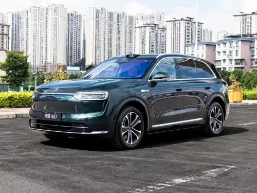 AITO M7, 2025