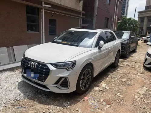 Audi Q3, 2022