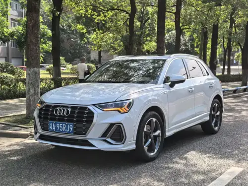 Audi Q3, 2021