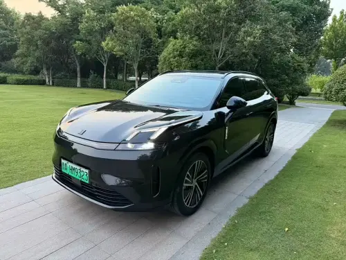 Lynk & Co 08, 2024