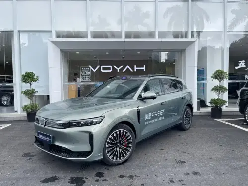 Voyah FREE, 2025